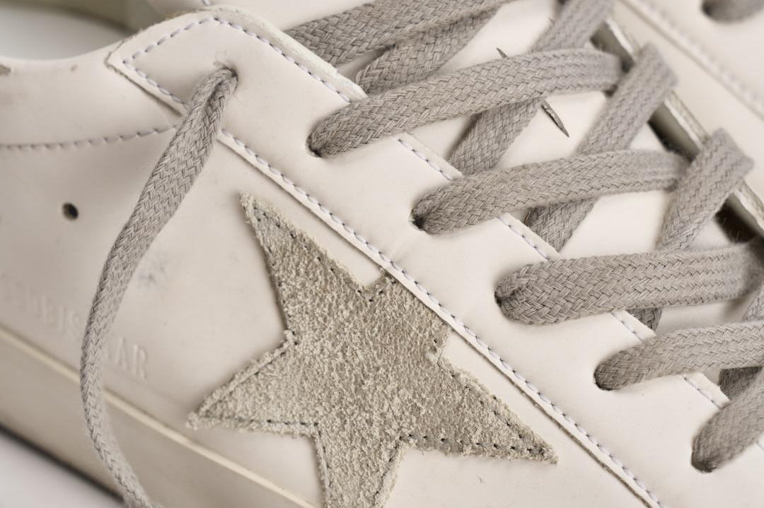 Sneakers donna Super Star bianca e grigia GWF00102 F00468510276 GOLDEN GOOSE 