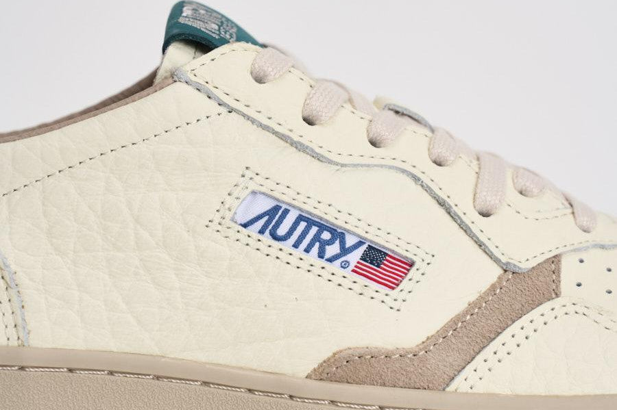 Sneakers uomo Medalist Low panna e verde AULM NE18 AUTRY 