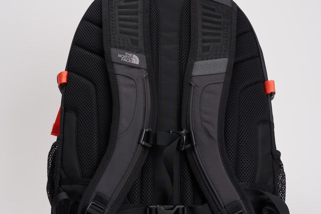 Zaino uomo Borealis Classic grigio scuro CF9C AOZ THE NORTH FACE 