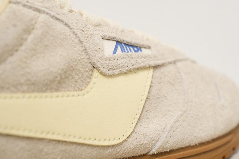 Sneakers donna Windspin in suede panna SLWU B01 AUTRY 