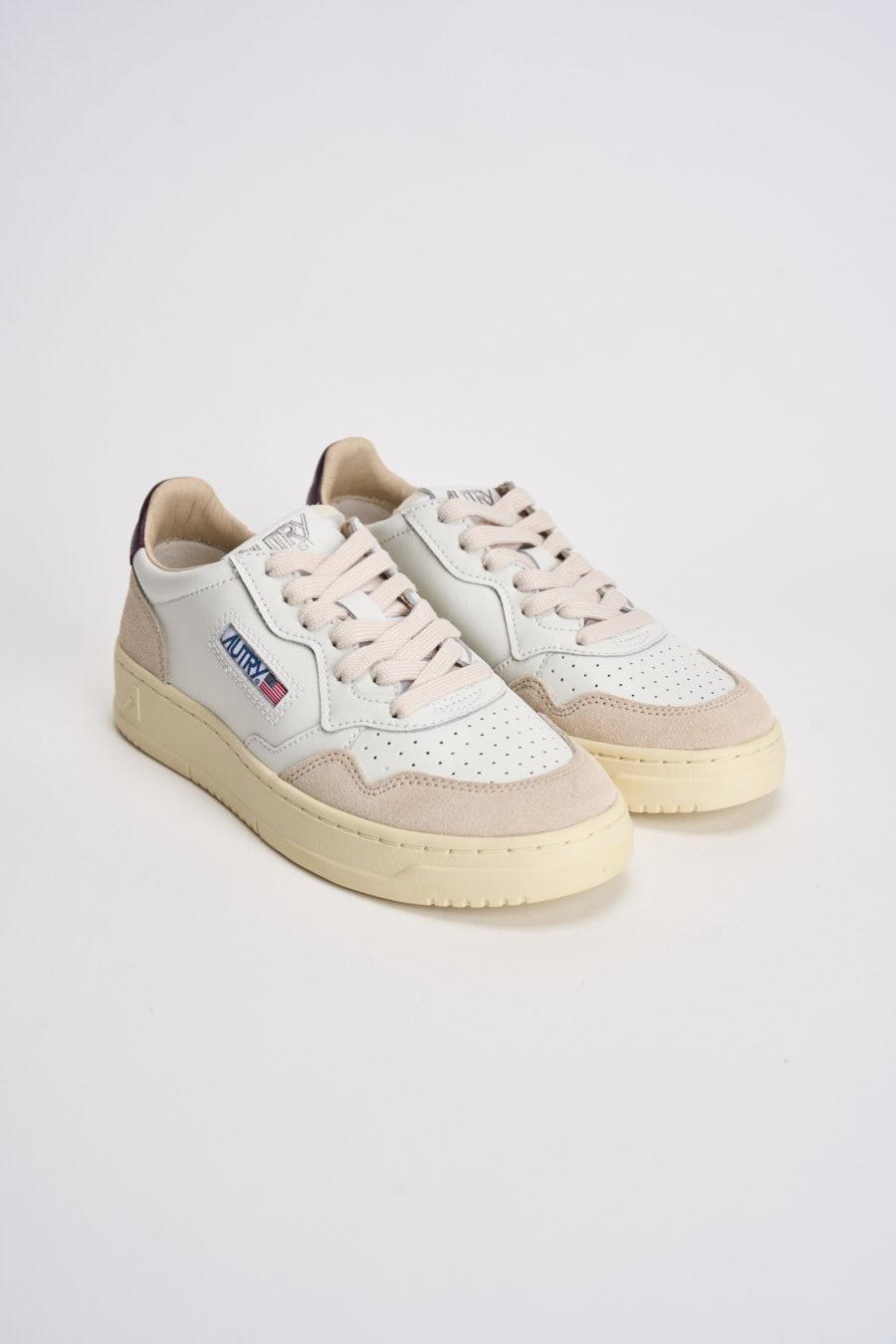 Sneakers donna medalist low in suede e bordeaux. AULW LS18 AUTRY 