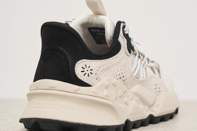 FLOWER MOUNTAIN 0N01MESHOFFWHITE
