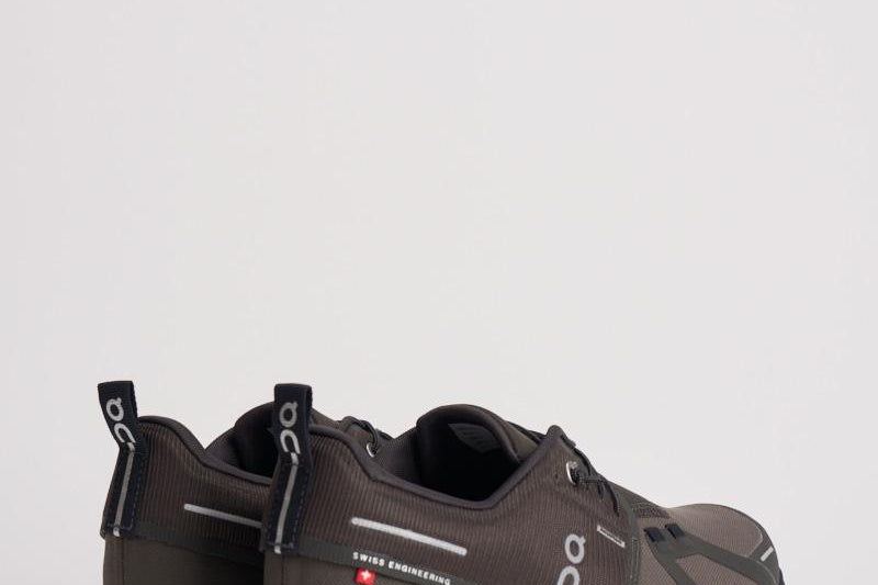 Sneakers Cloud 6 WP "Thorn Black" uomo CLOUD6WP THORN BLACK ON RUNNING 