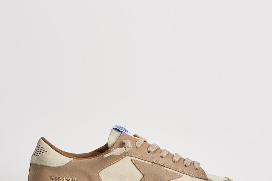 Sneakers uomo Stardan bianca e beige GMF00667 F00814015875 GOLDEN GOOSE 