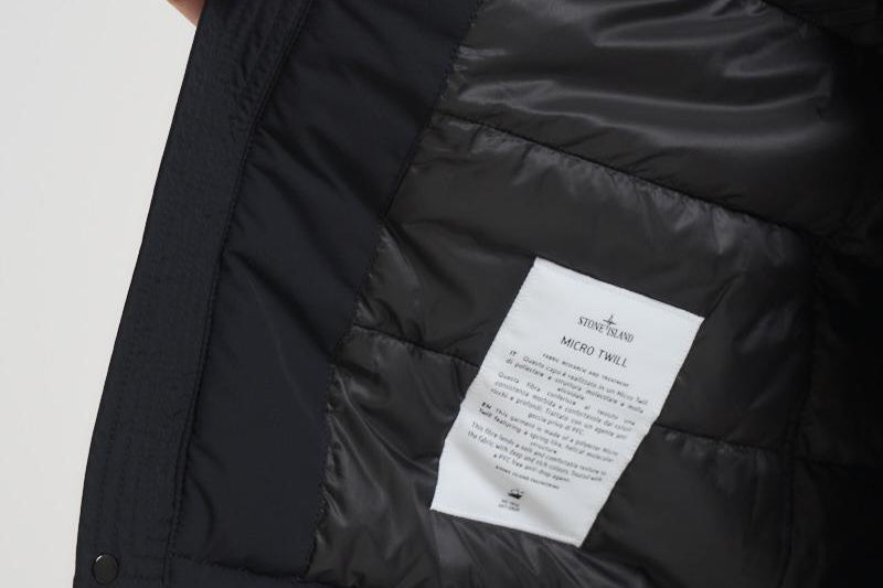 Piumino uomo Micro Twill nero 4100047 S0026V0029 STONE ISLAND 