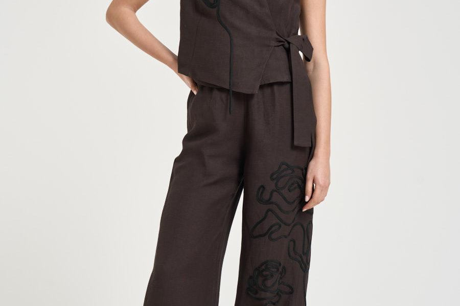 Top donna marrone con ricamo F6SL90 W18 LIVIANA CONTI 