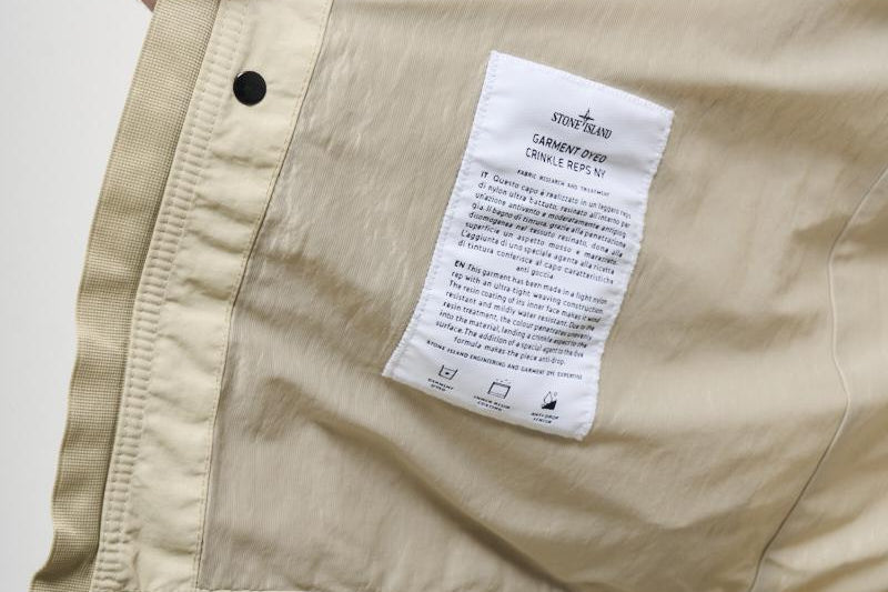 Giubbotto uomo con cappuccio beige 4100092 S0A23V0095 STONE ISLAND 