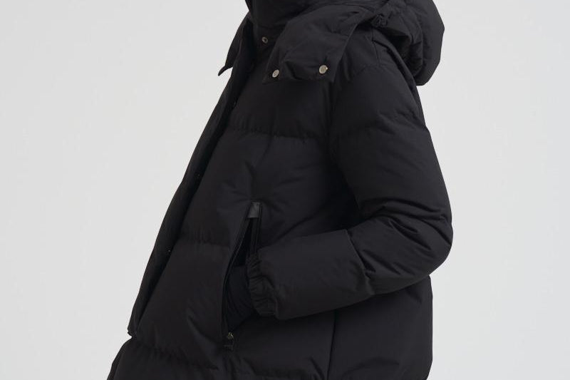 Piumino donna Laminar lungo nero PI002047D 9300 HERNO 