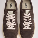 Sneakers uomo Medalist low suede marrone AULM UH08 AUTRY 