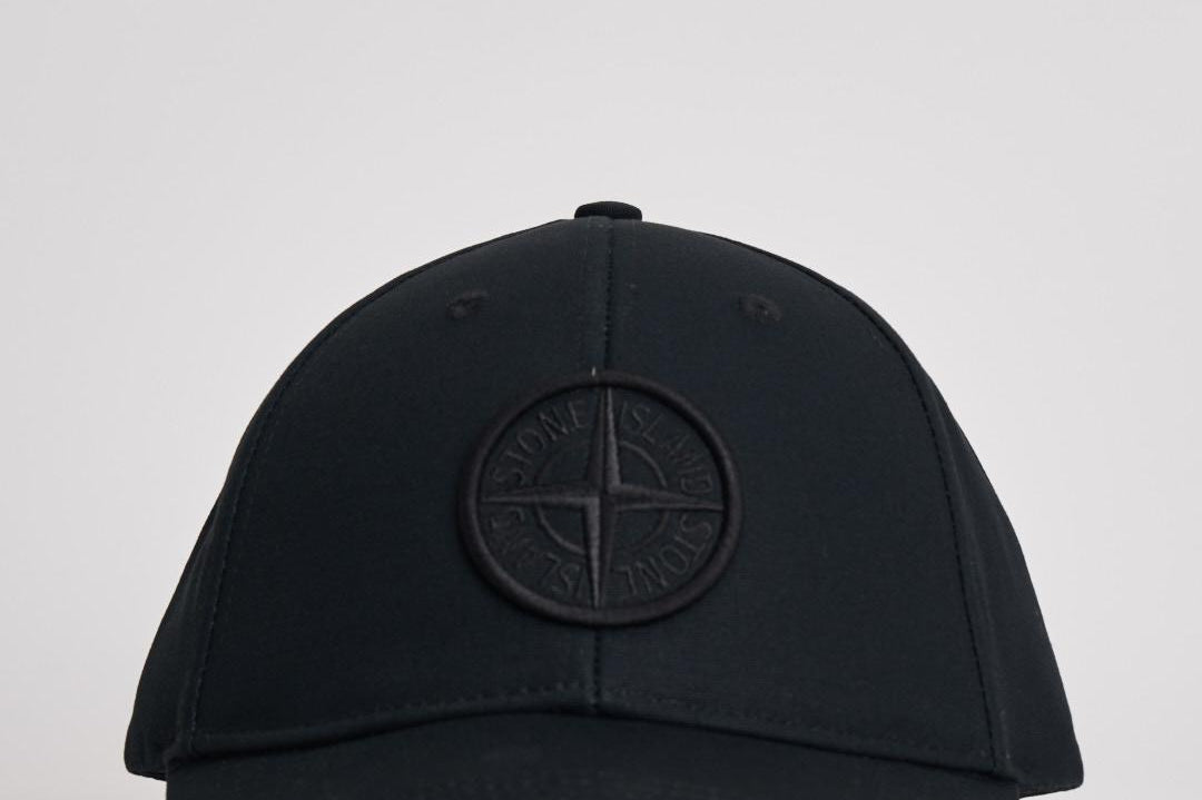 Cappello uomo con ricamo nero 9100013 S0248V0029 STONE ISLAND 