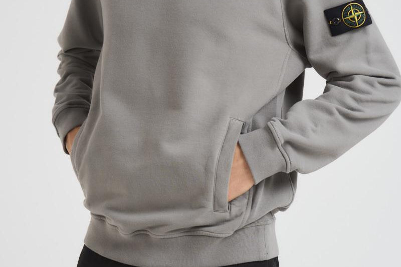 Felpa uomo con cappuccio grigia 6100029 S0A20V006B STONE ISLAND 