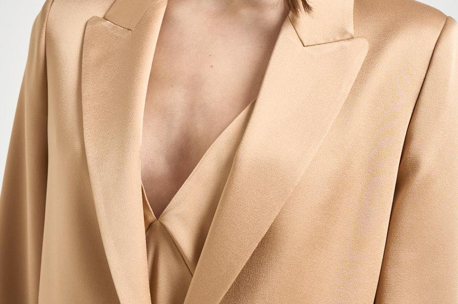 Blazer donna in raso crema dorato 14547 1012 FORTE FORTE 