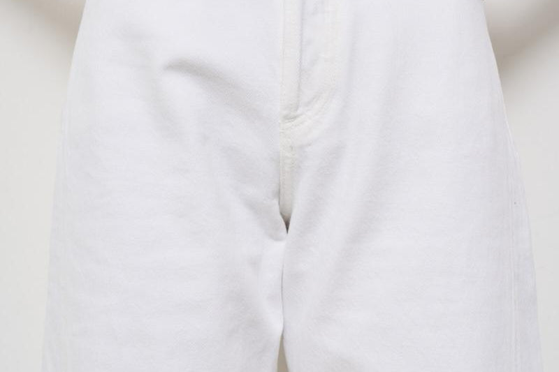 Jeans donna in denim bianco A9039 luna1183 AGOLDE 