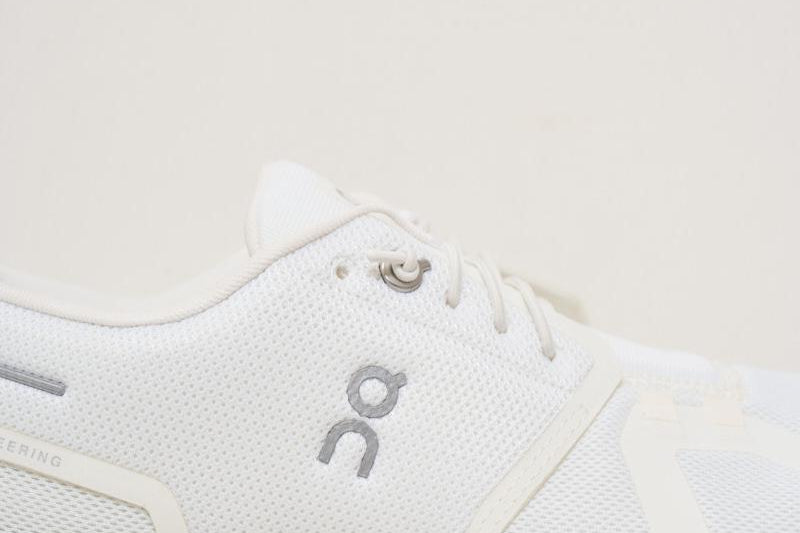 ON RUNNING 3MF10071200WHITE WHITE