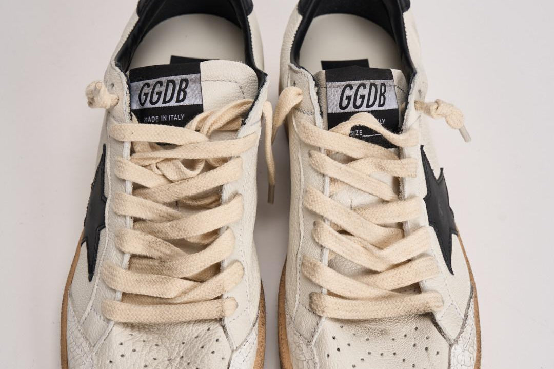 Sneakers donna Ball Star bianca e nera GWF00117 F00377110283 GOLDEN GOOSE 