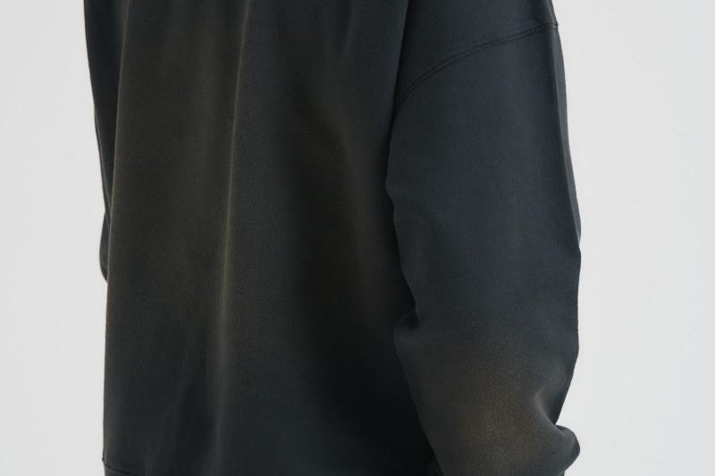 Felpa uomo effetto slavato nera GUP01938 P00214690498 GOLDEN GOOSE 