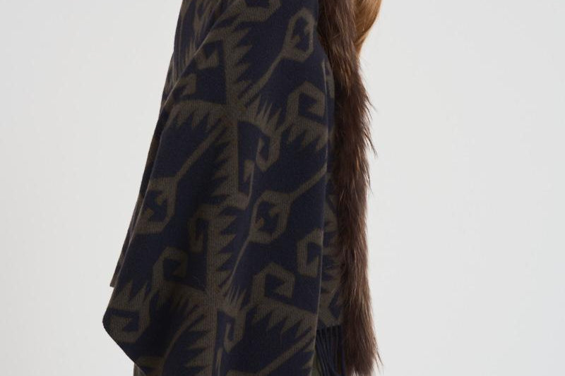 Mantella donna con pelliccia blu STOLA 4211428 BAZAR DELUXE 