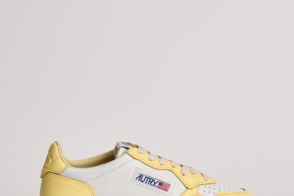 Sneakers donna Medalist gialla AULW WB63 AUTRY 