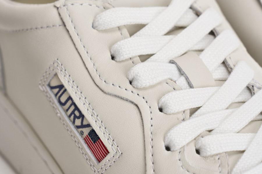 Sneakers uomo Medalist in pelle bianca AULM SG10 AUTRY 