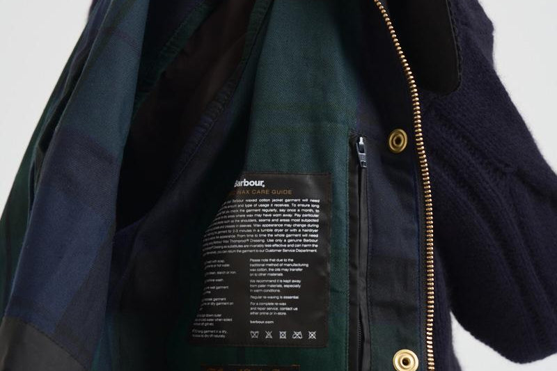 Giacca donna Catton Wax in cotone cerato verde LWX1333 BK71 BARBOUR 