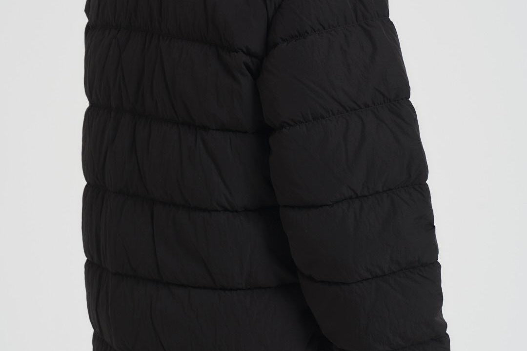 Piumino uomo trapuntato nero 19CMOW012A 005904G999 C.P. COMPANY 