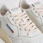 Sneakers Medalist Low donna bianca e rosa AULW LL16 AUTRY 