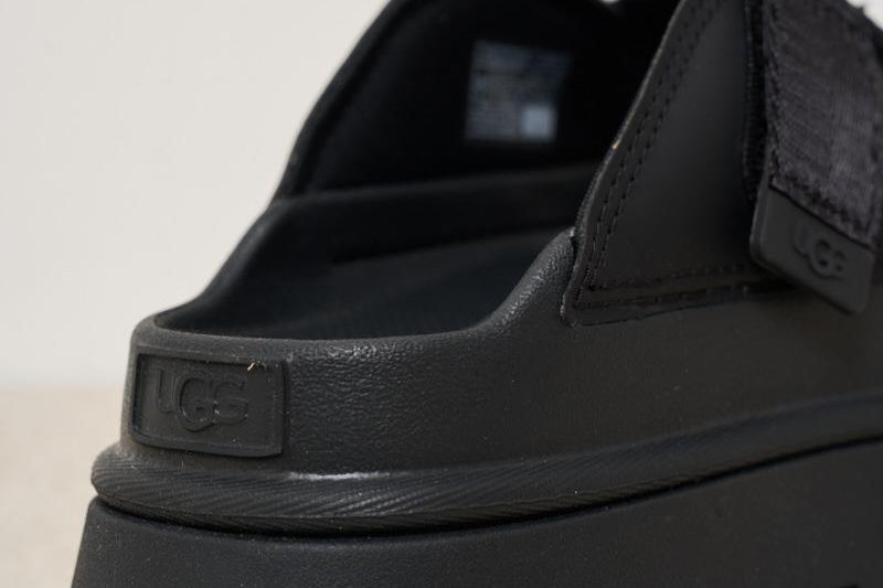 UGG 1167430BLACK