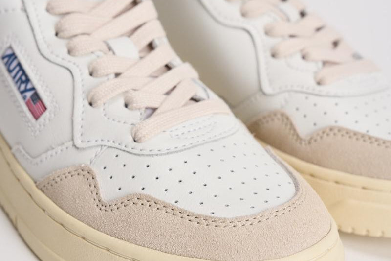 Sneakers donna medalist low in suede e bianca AULW LS33 AUTRY 