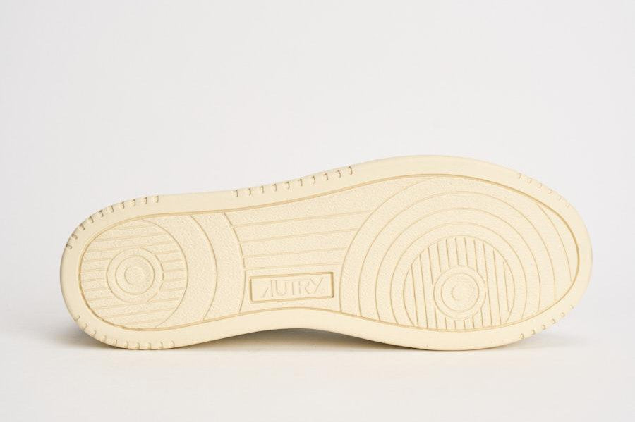 Sneakers uomo Medalist Low in suede bianca e grigia AULM FT15 AUTRY 