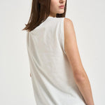 T-shirt donna smanicata con dettaglio gioiello dorato 106478A35D MELODYZ05 PINKO 