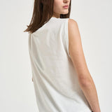 T-shirt donna smanicata con dettaglio gioiello dorato 106478A35D MELODYZ05 PINKO 