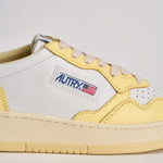 Sneakers donna Medalist gialla AULW WB63 AUTRY 