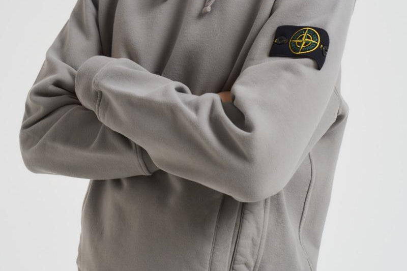 Felpa uomo con cappuccio grigia 6100029 S0A20V006B STONE ISLAND 