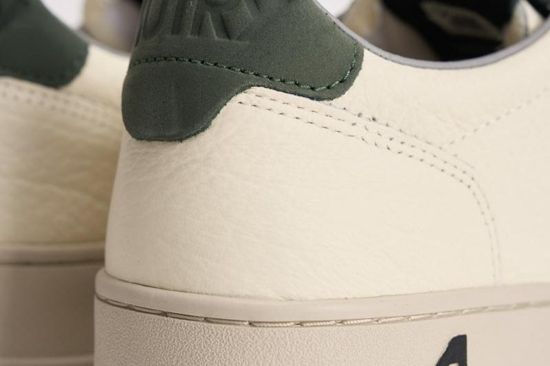 Sneakers uomo Medalist low verde AULM NE05 AUTRY 
