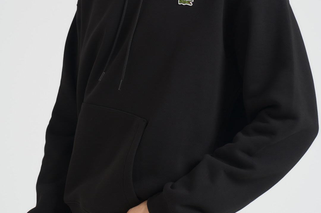 Felpa uomo con cappuccio con stampa multipla nera SH5947 031 LACOSTE 