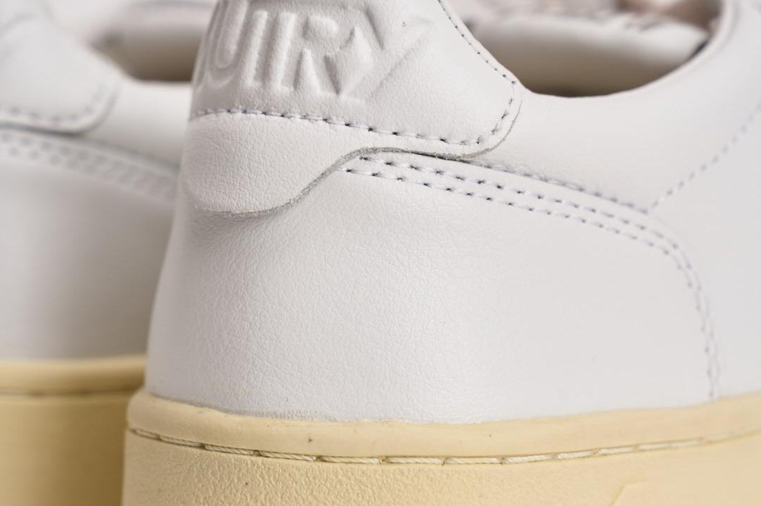 Sneakers Medalist Low donna bianca AULW LL15 AUTRY 