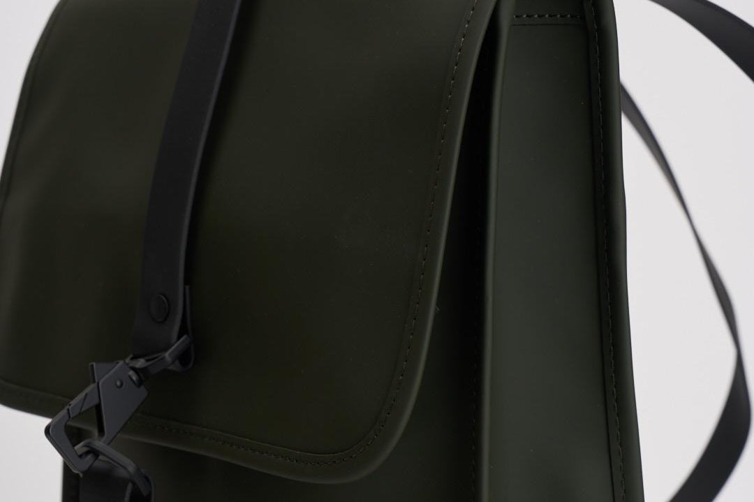 Zaino uomo Puffed Backpack Mini verde 13020 03 RAINS 