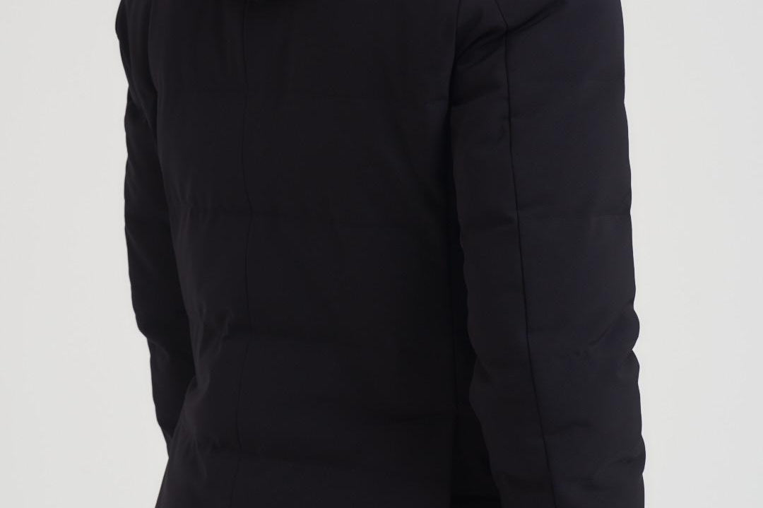 Piumino con cappuccio blu scuro F09MUCX581 18589 MONTECORE 