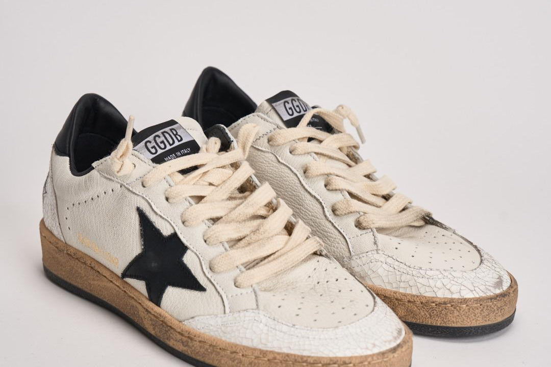 Sneakers donna Ball Star bianca e nera GWF00117 F00377110283 GOLDEN GOOSE 