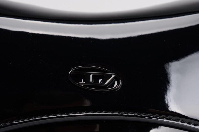 Borsa donna Play nera lucida X10202 P6255HA881 DIESEL 