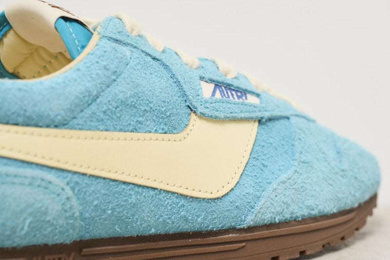 Sneakers donna Windspin in suede celeste SLWU B17 AUTRY 