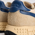 Sneakers reelwind low uomo beige e blu WWLM UT27 AUTRY 
