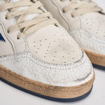 Sneakers uomo Ball Star bianco e blu elettrico GMF00117 F00219810327 GOLDEN GOOSE 