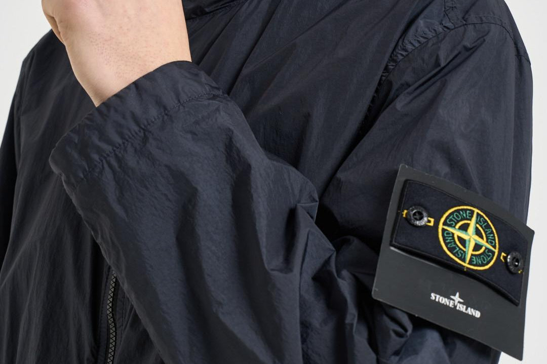 Giacca uomo con cappuccio nera 4100001 S0A23V0020 STONE ISLAND 