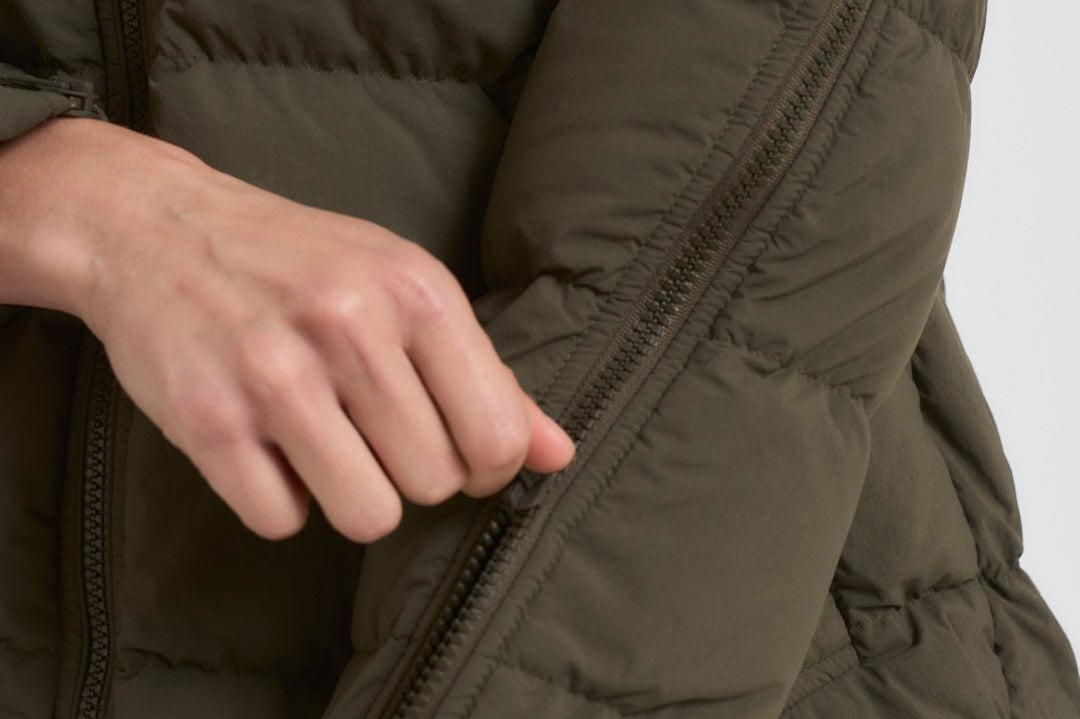 Piumino donna corto verde militare PI002097D 7740 HERNO 