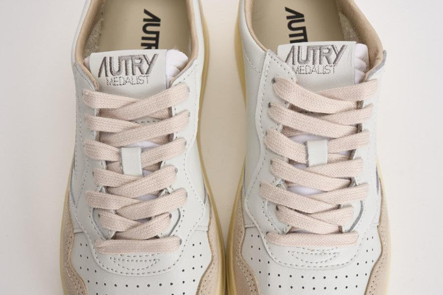 Sneakers donna Medalist low in suede e oro AULW LS75 AUTRY 