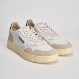 Sneakers uomo Medalist low in suede beige e blu AULM LS28 AUTRY 