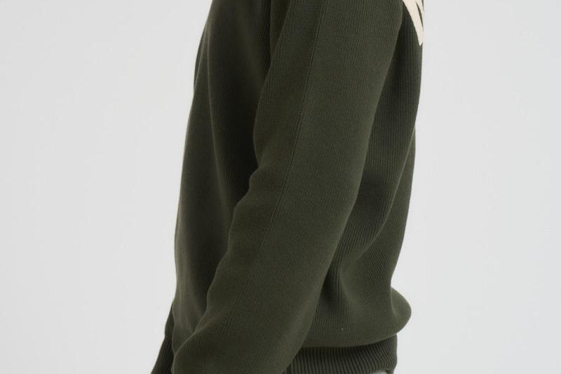 Maglia uomo girocollo verde GMP00841 P00197235674 GOLDEN GOOSE 