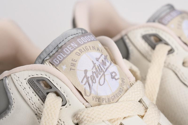 Sneakers donna Forty2 argento GWF00630 F00688610973 GOLDEN GOOSE 