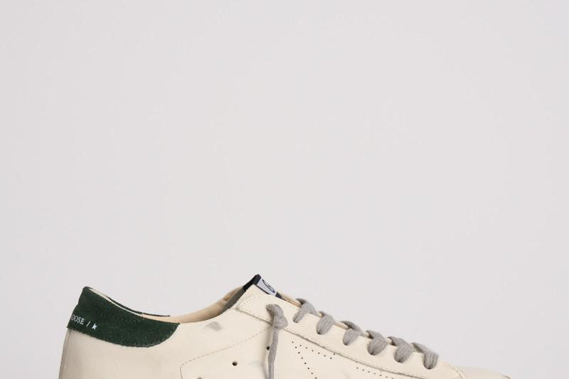 Sneakers super-star uomo GMF00105 F00753010502 GOLDEN GOOSE 